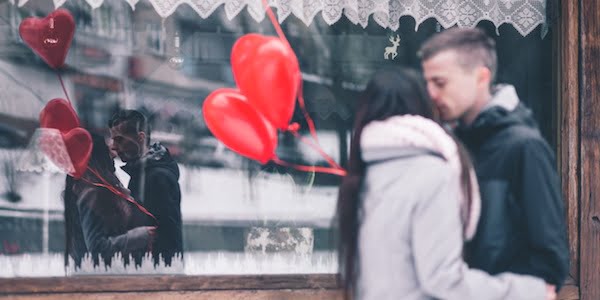 San Valentín utiliza Apps: ¡5 aplicaciones útiles para ligar y conocer gente!
