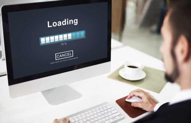 Cómo la IA puede ayudar a optimizar la velocidad y rendimiento de un sitio web